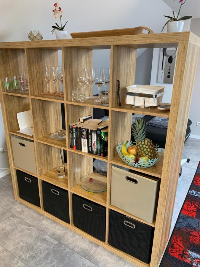 Ferienwohnung Sunny - Moderne Ferienwohnung Im Gruenen In Saarbruecken-West エクステリア 写真