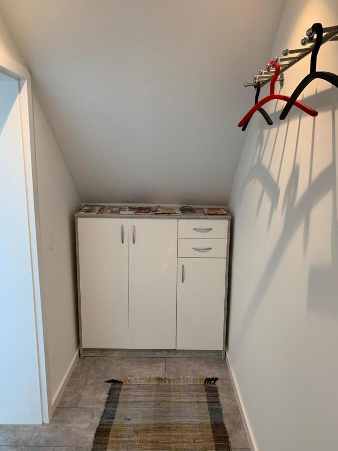 Ferienwohnung Sunny - Moderne Ferienwohnung Im Gruenen In Saarbruecken-West エクステリア 写真